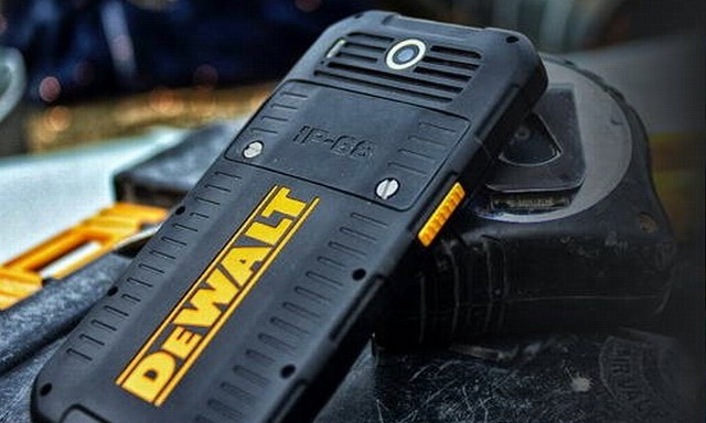 Power outil Maker DeWalt Lance Son Propre Smartphone Info24Android