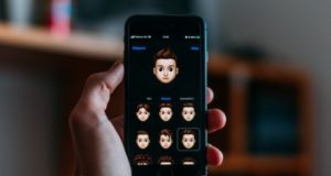 Comment utiliser un Memoji comme photo d'identité Apple