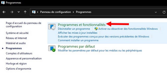 Sélectionnez Programmes et fonctionnalités