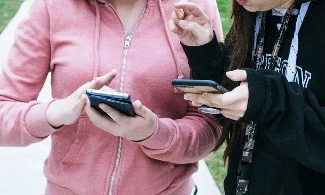 Contrôler son smartphone Android à distance avec un autre