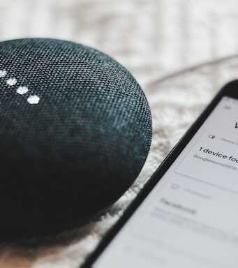 Comment réinitialiser Google Home Mini ou Max